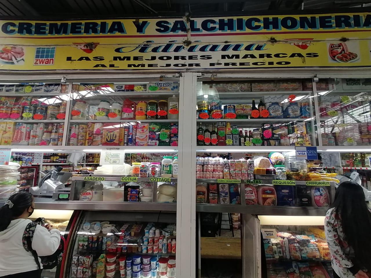 Mercado Martínez de la Torre - Cremería Adriana